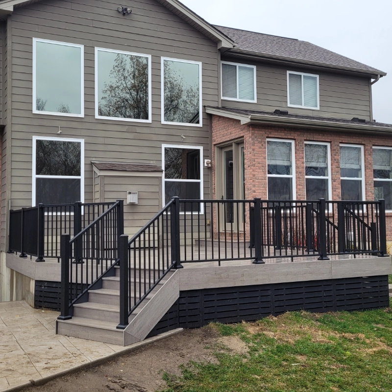 Residential Composite Deck with Railing